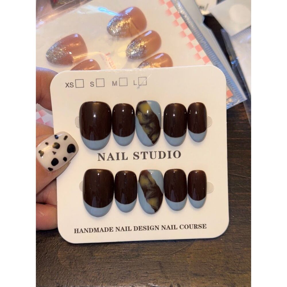 Brown & Blue Round Press On Nails Size Large